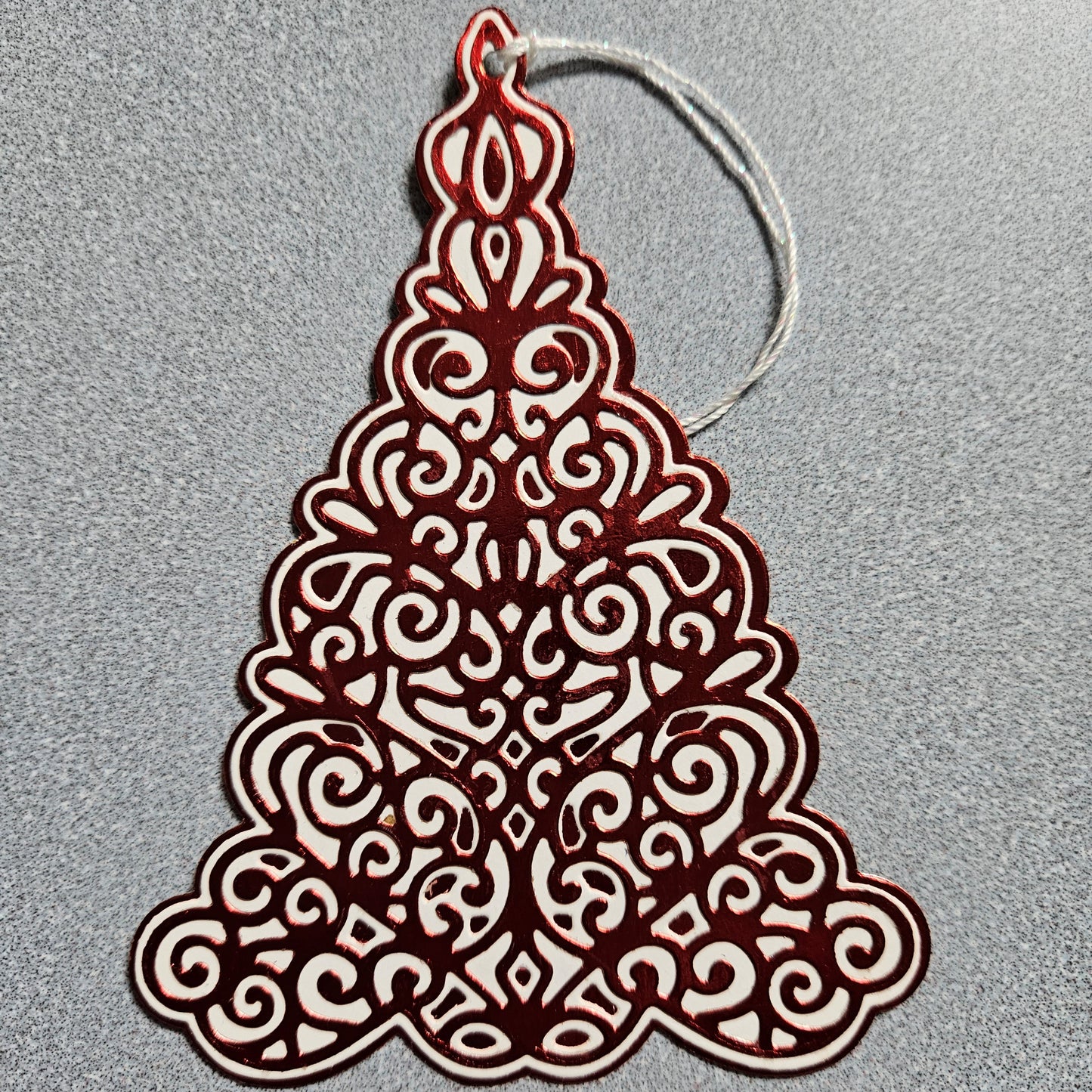 Traditional Tree Gift Tags