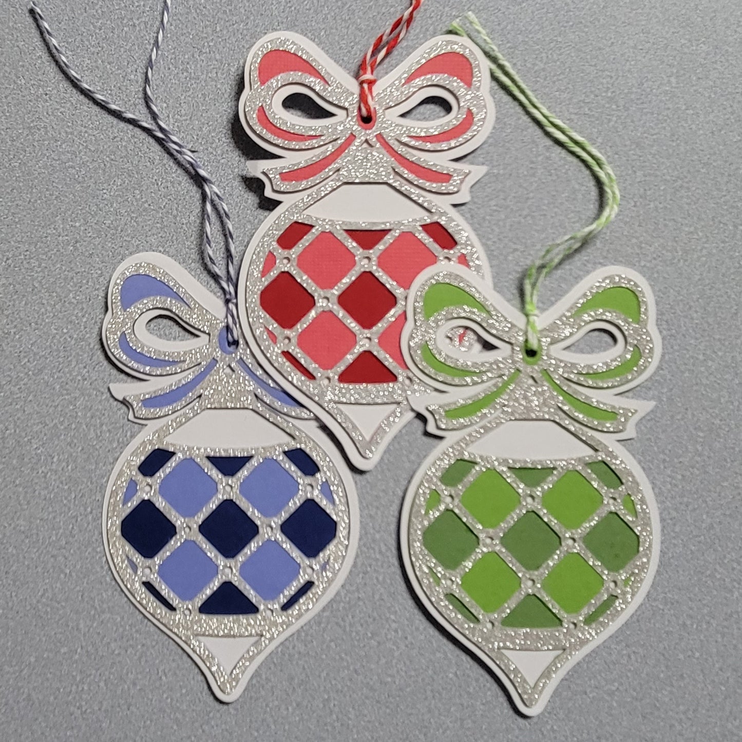 Silver Ornament gift tag set.